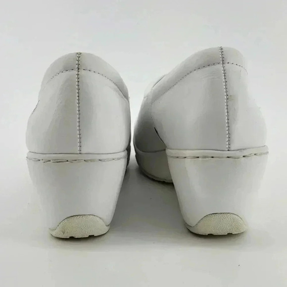 NURSE MATES BRYAR - Picture 3 of 7